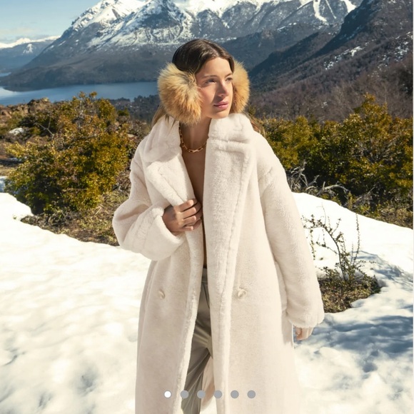 Italic Charlotte Australian Wool Oversized Teddy Coat - Cream, Medium - Picture 1 of 6